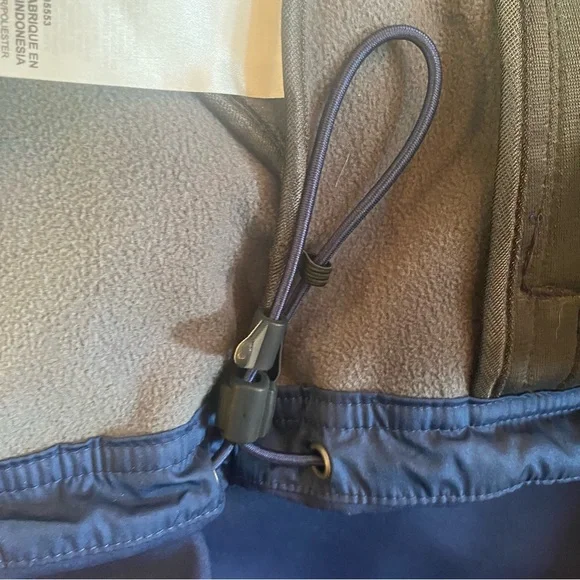 Women’s Nike Navy Jacket size Medium - Picture 10 of 12